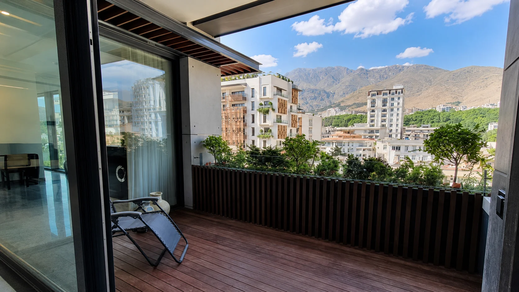 تصویر نمای شوان رزیدنس